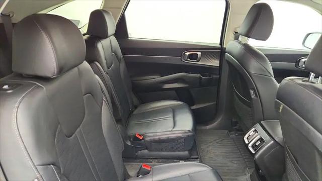 2025 Kia Sorento Hybrid EX