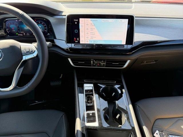 2026 Volkswagen Atlas Cross Sport SE with Technology