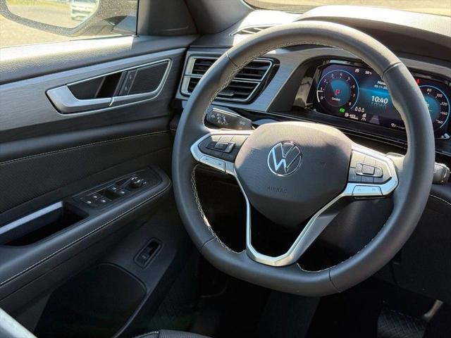 2026 Volkswagen Atlas Cross Sport SE with Technology
