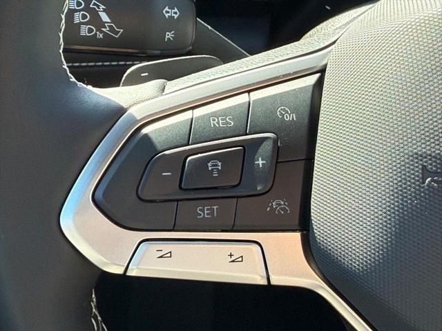 2026 Volkswagen Atlas Cross Sport SE with Technology