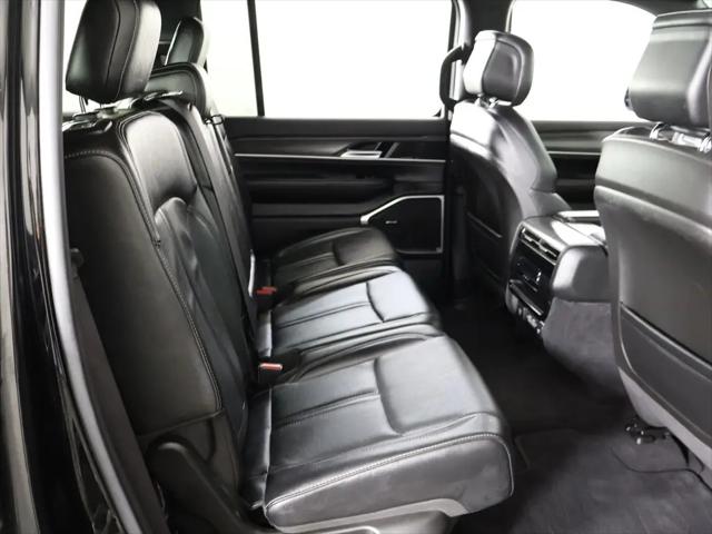 2023 Jeep Wagoneer Series II
