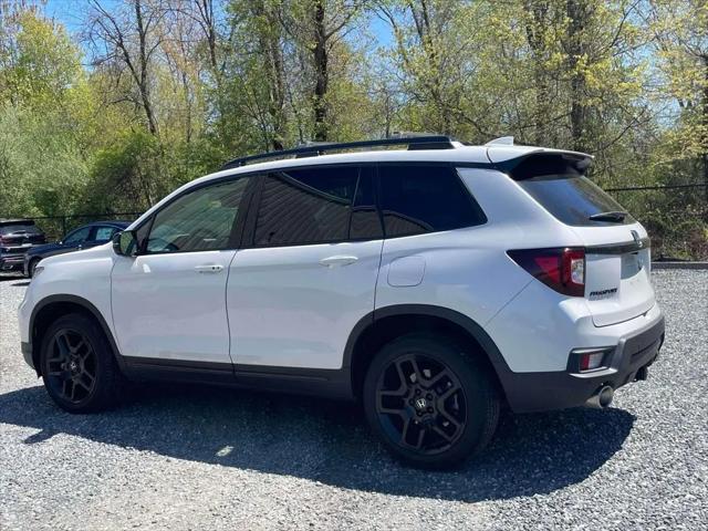 2025 Honda Passport AWD Black
