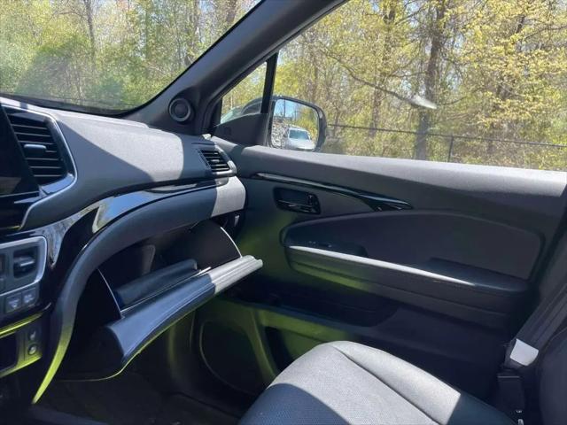 2025 Honda Passport AWD Black