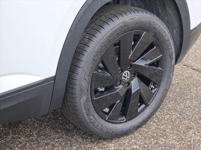 2026 Volkswagen Atlas Cross Sport SE with Technology