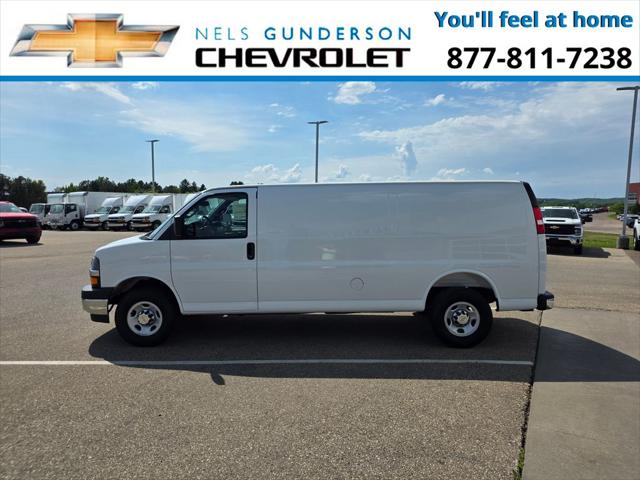 2026 Chevrolet Express Cargo Van 3500 Extended Wheelbase, WT, RWD