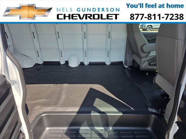 2026 Chevrolet Express Cargo Van 3500 Extended Wheelbase, WT, RWD