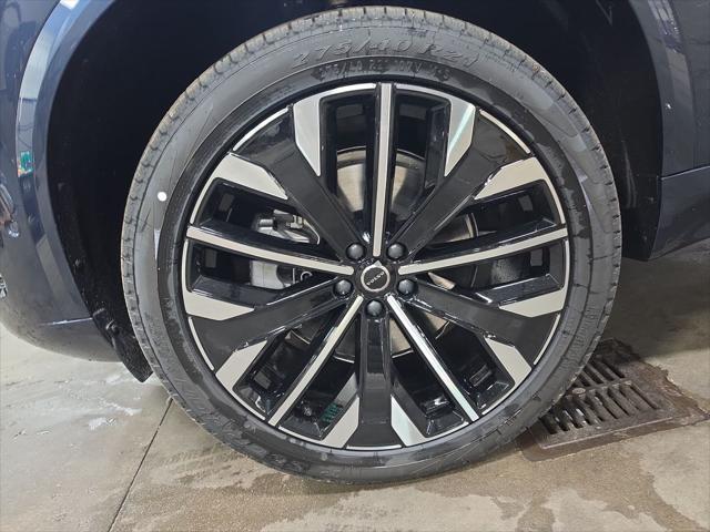 2026 Volvo XC90 Plus, B6 AWD Gas (mild hybrid), Gasoline, Bright, 7 Seats