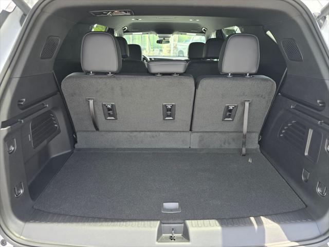 2026 Chevrolet Traverse AWD LT