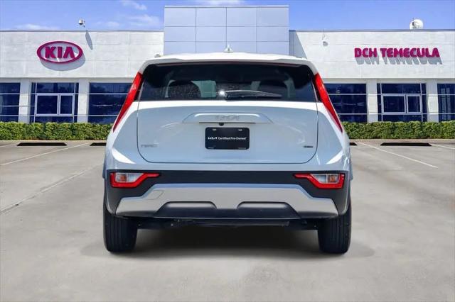 2023 Kia Niro LX