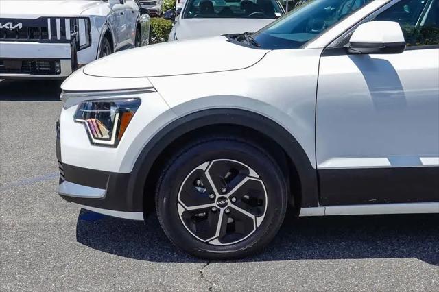 2023 Kia Niro LX