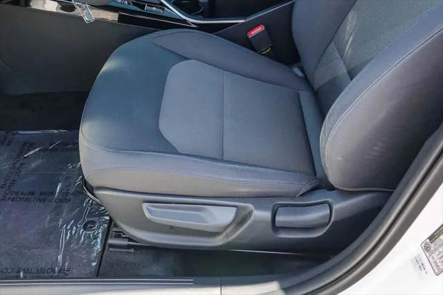 2023 Kia Niro LX
