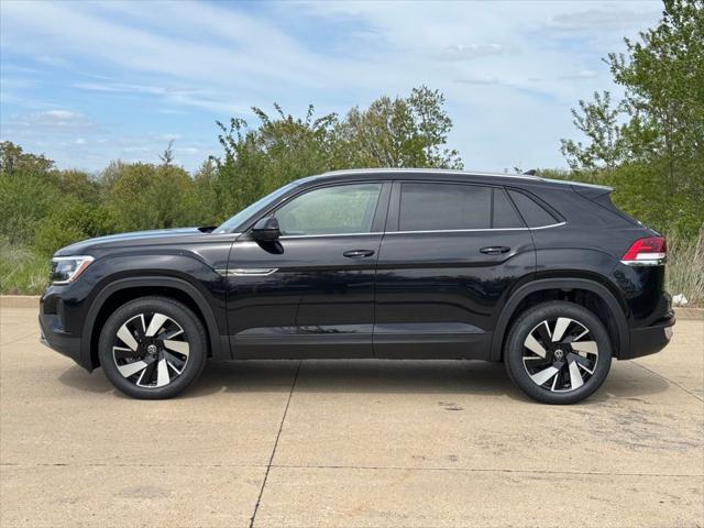 2026 Volkswagen Atlas Cross Sport SE with Technology