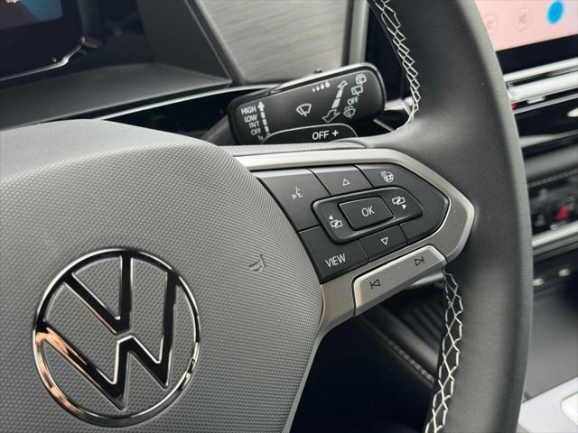 2026 Volkswagen Atlas Cross Sport SE with Technology