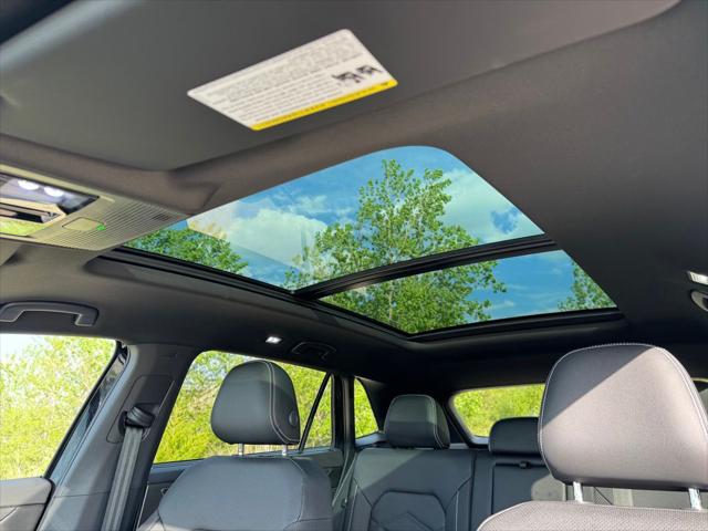 2026 Volkswagen Atlas Cross Sport SE with Technology