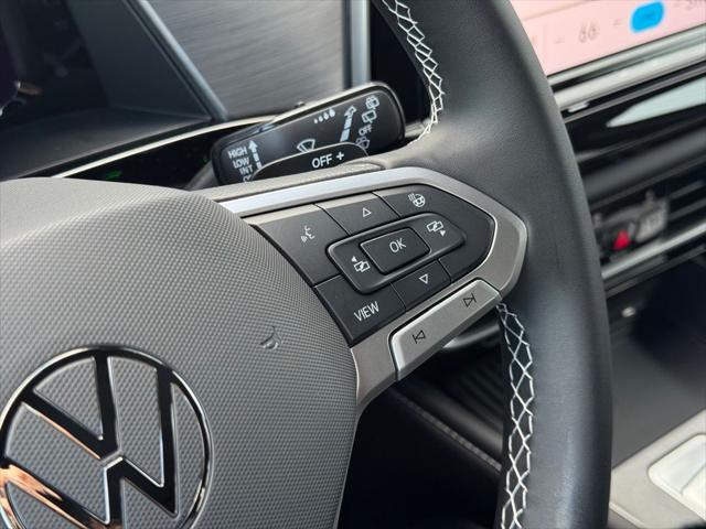 2026 Volkswagen Atlas Cross Sport SE with Technology