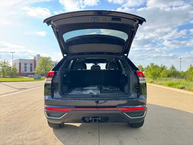 2026 Volkswagen Atlas Cross Sport SE with Technology