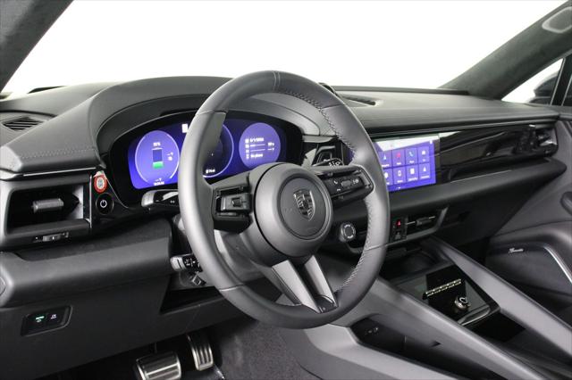 2025 Porsche Macan Electric Turbo