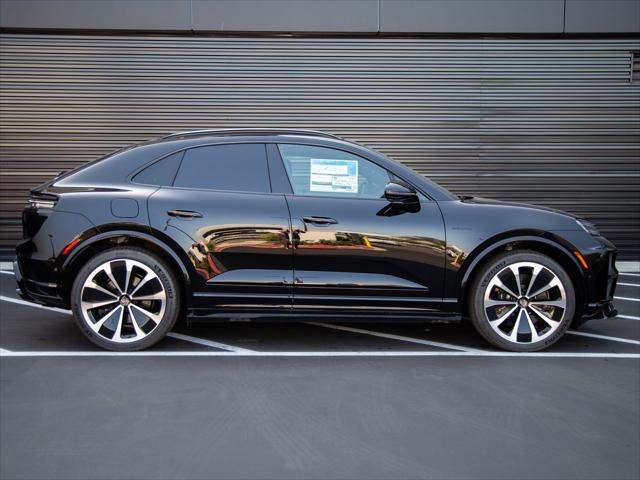 2025 Porsche Macan Electric Turbo
