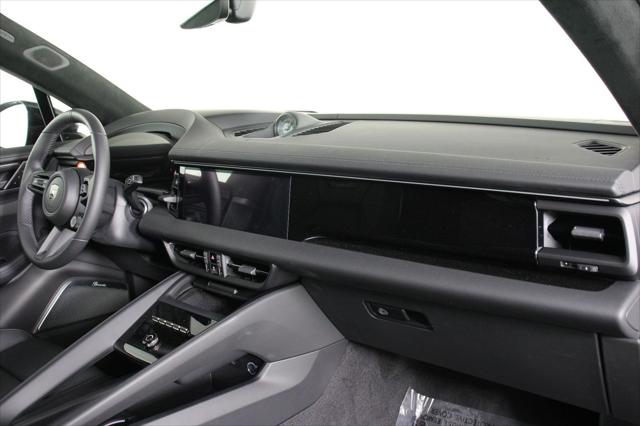 2025 Porsche Macan Electric Turbo