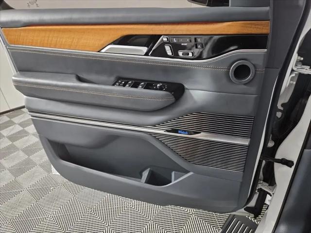 2023 Jeep Grand Wagoneer Series III 4x4