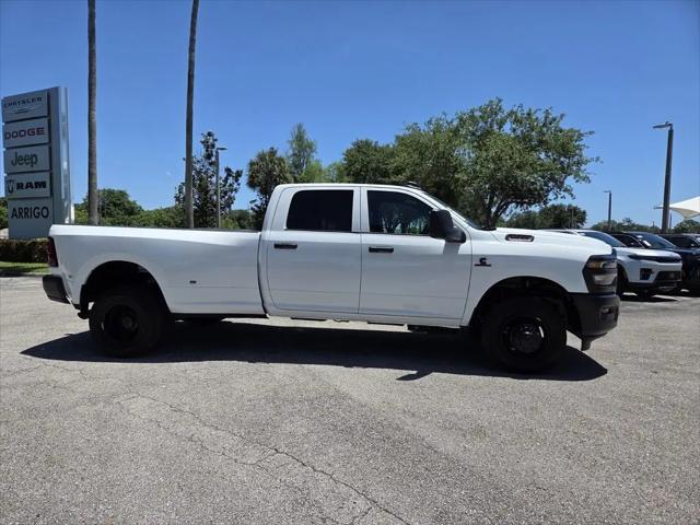 2025 Ram 3500 Tradesman Crew Cab 4x4 8' Box