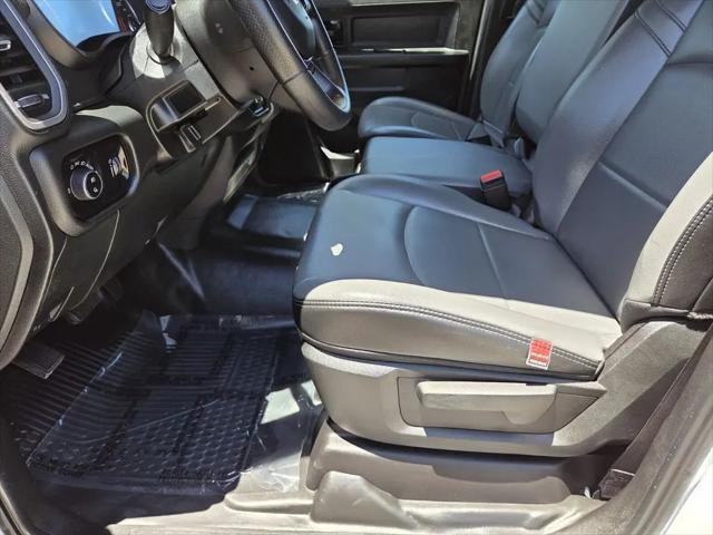 2025 Ram 3500 Tradesman Crew Cab 4x4 8' Box