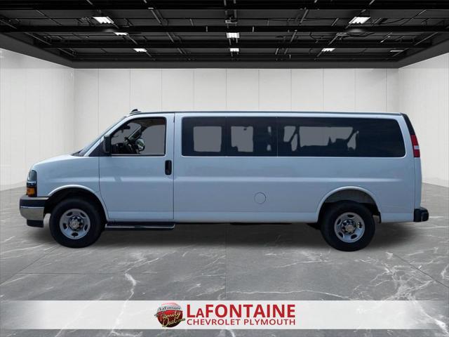 2025 Chevrolet Express Passenger RWD 3500 Extended Wheelbase LT