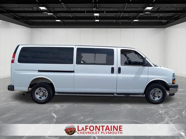 2025 Chevrolet Express Passenger RWD 3500 Extended Wheelbase LT