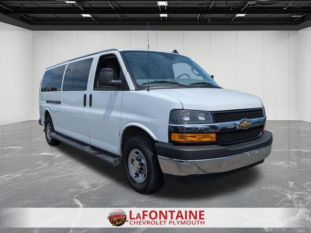 2025 Chevrolet Express Passenger RWD 3500 Extended Wheelbase LT