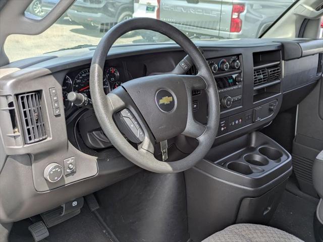 2025 Chevrolet Express Passenger RWD 3500 Extended Wheelbase LT