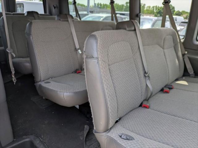2025 Chevrolet Express Passenger RWD 3500 Extended Wheelbase LT