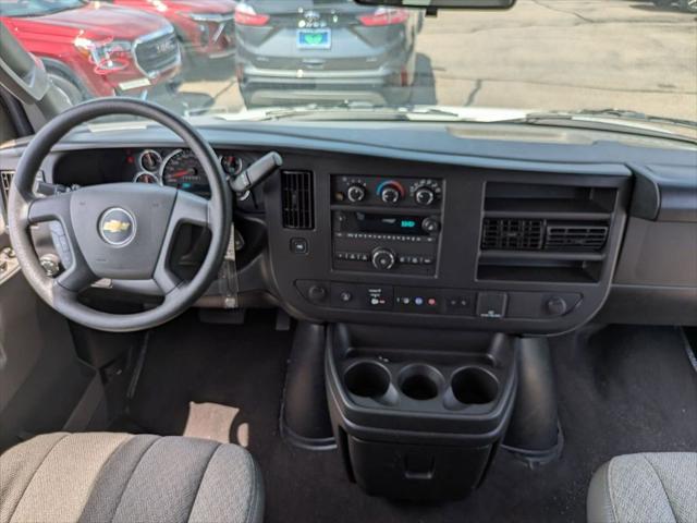2025 Chevrolet Express Passenger RWD 3500 Extended Wheelbase LT