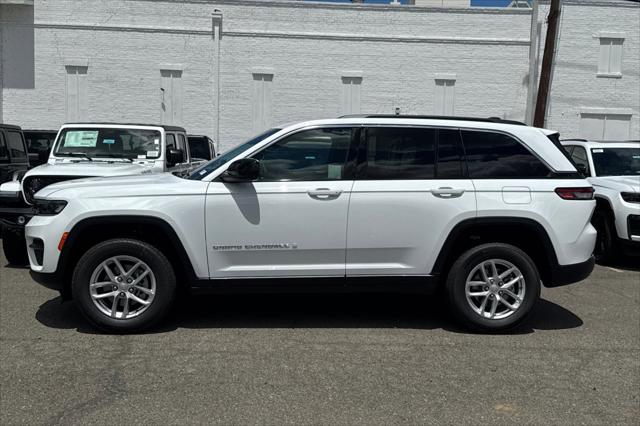 2026 Jeep Grand Cherokee Laredo 4x4