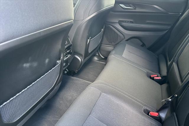 2026 Jeep Grand Cherokee Laredo 4x4