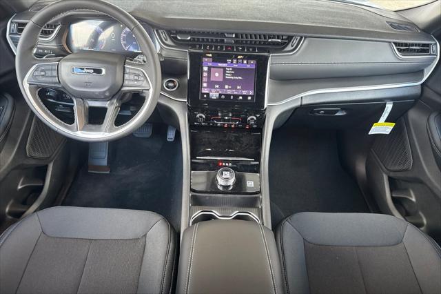 2026 Jeep Grand Cherokee Laredo 4x4