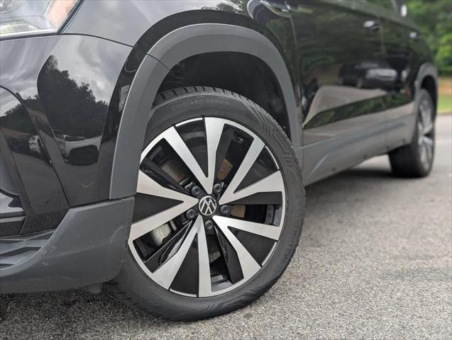 2024 Volkswagen Taos 1.5T SE