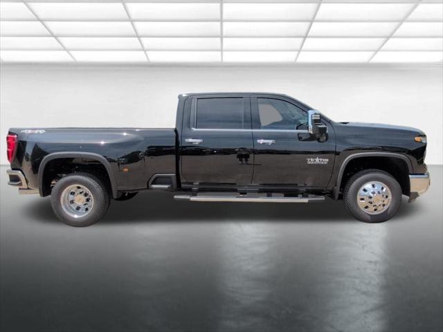 2026 Chevrolet Silverado 3500HD Crew Cab, Long Bed, LTZ Dual Rear Wheel, RWD