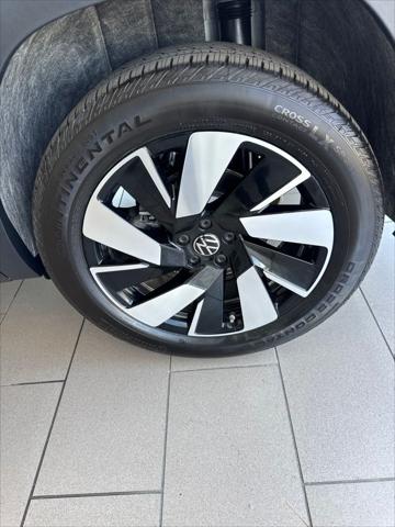 2026 Volkswagen Atlas Cross Sport SE with Technology