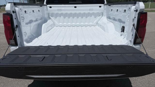 2026 Chevrolet Colorado LT, RWD