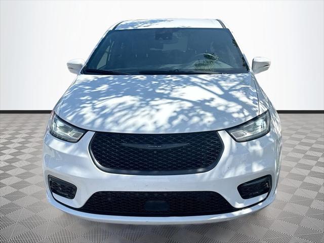 2022 Chrysler Pacifica Hybrid Touring L