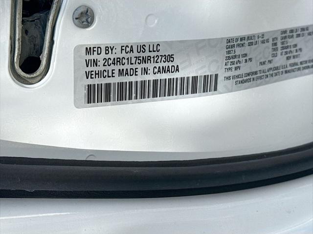 2022 Chrysler Pacifica Hybrid Touring L