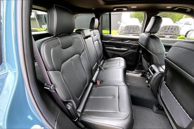 2026 Jeep Grand Cherokee Limited 4x2