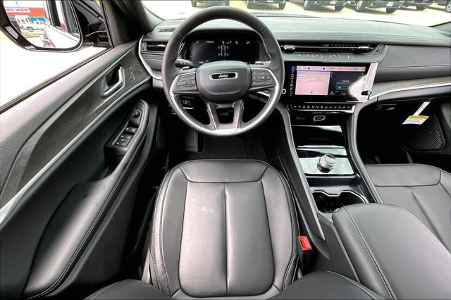 2026 Jeep Grand Cherokee Limited 4x2