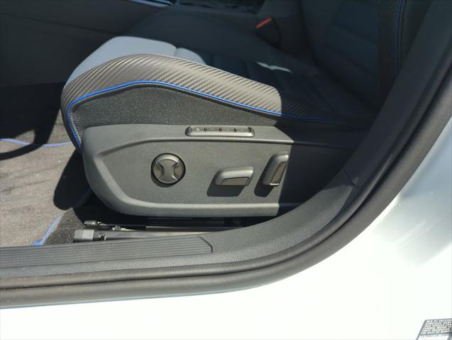 2026 Volkswagen Golf R 2.0T