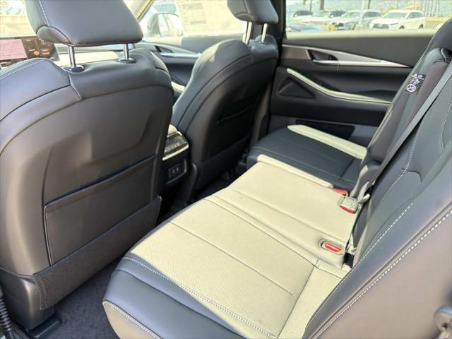 2027 INFINITI QX60 PURE