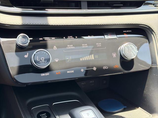 2027 INFINITI QX60 PURE
