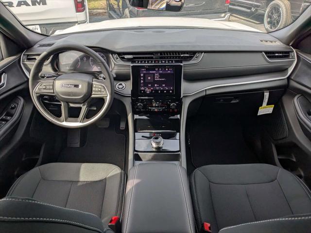 2026 Jeep Grand Cherokee L Altitude 4x4