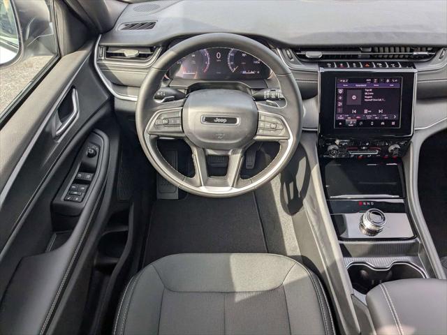 2026 Jeep Grand Cherokee L Altitude 4x4