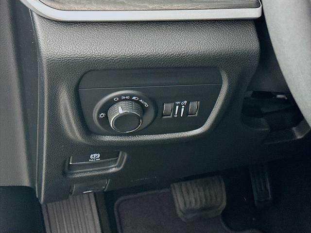 2026 Jeep Grand Cherokee L Altitude 4x4