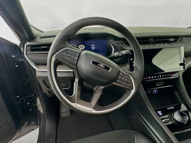 2026 Jeep Grand Cherokee L Altitude 4x4
